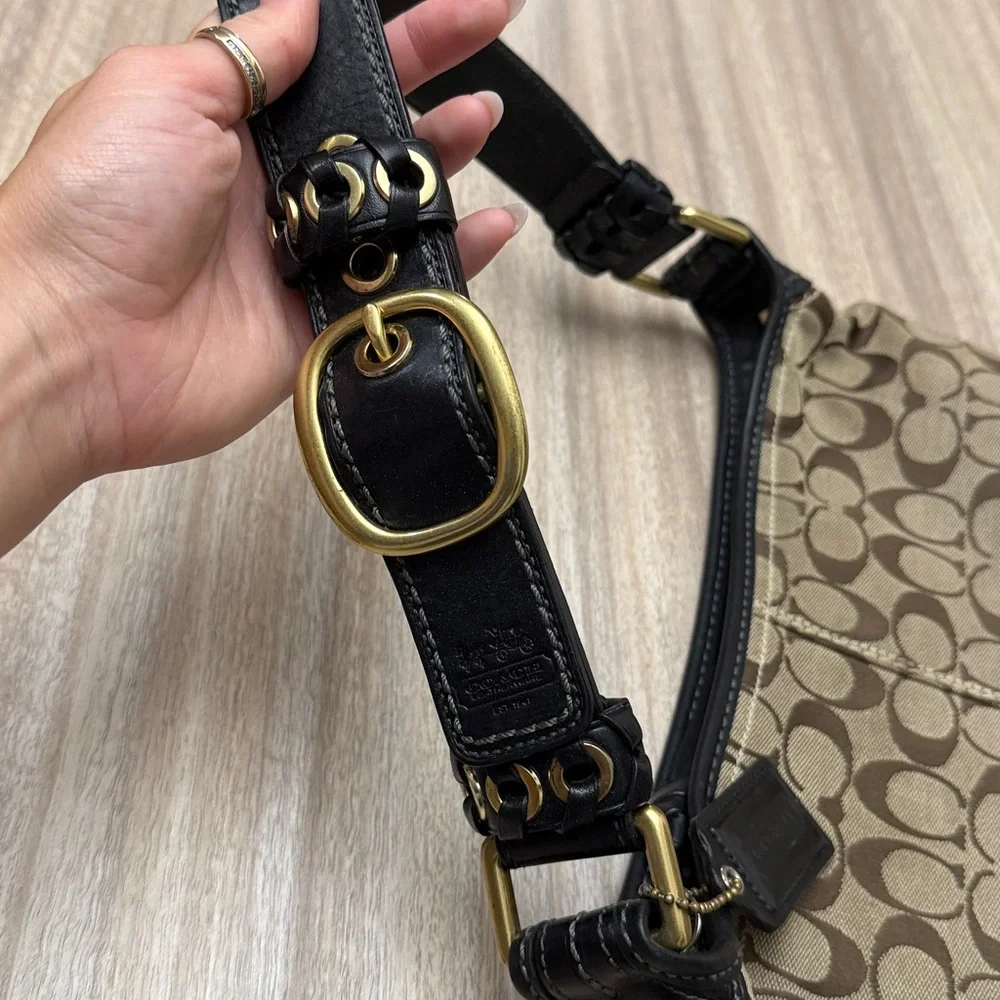 Coach Bleeker Hobo Shoulder Bag # 11431 Leather Corner Brass Buckle Y2K